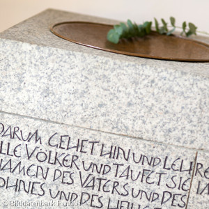 Inschrift Taufstein